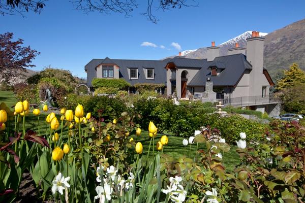 One of the spectacular gardens open to the public for the Queenstown Plunket Garden Tour.